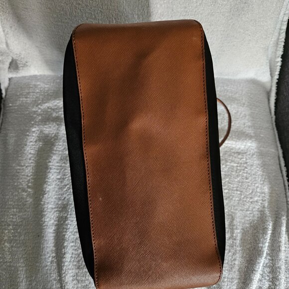 Michael Kors Kempton Nylon Tote - Picture 4 of 16